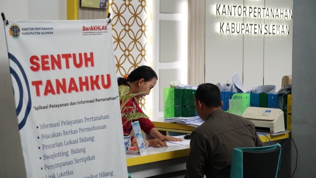 Tak Perlu Datang Pagi-pagi ke Kantor BPN, Kini Booking Nomor Antrean Bisa Lewat HP 7 115376 1024x576 1