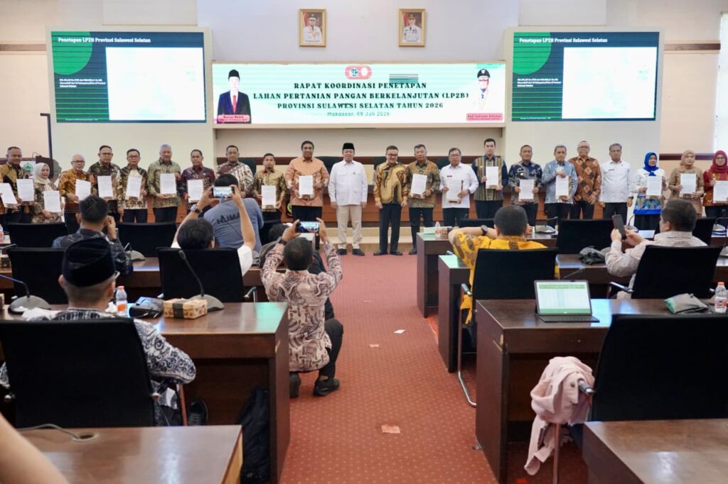 Menteri ATR/BPN Minta Kepala Daerah Lindungi Lahan Pertanian, Sulsel Lampaui Target LP2B 11 134737 1024x682 1