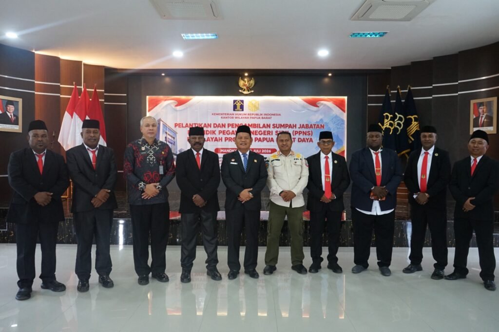 Satpol PP Papua Barat Daya Kini Punya Tujuh PPNS Baru, Siap Perkuat Penegakan Perda 3 136585 1024x682 1