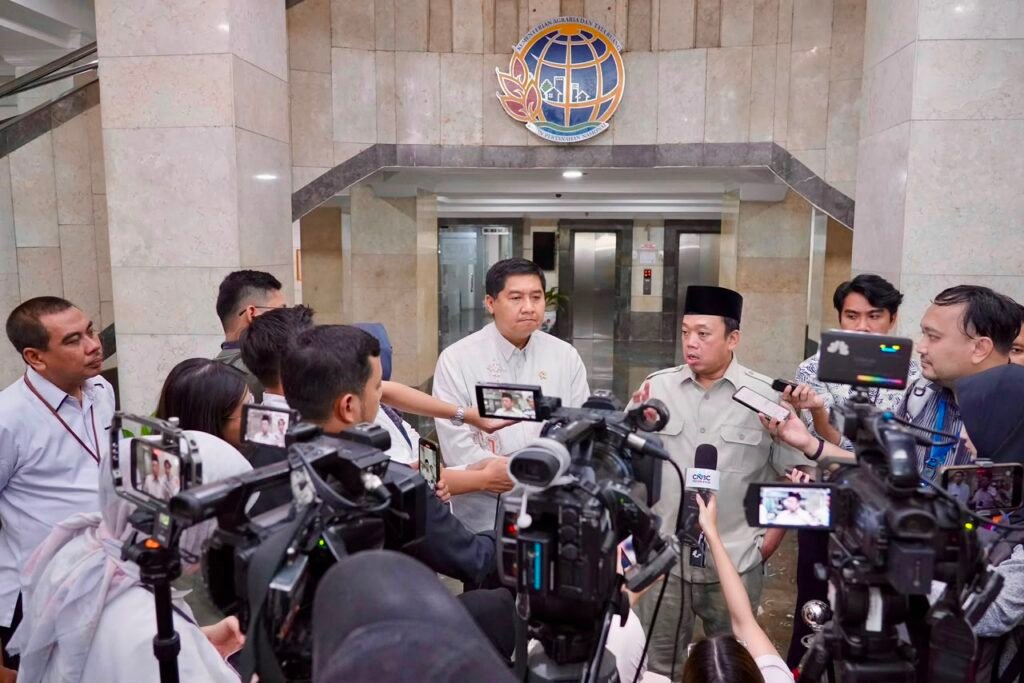 Sertipikat Tanah Gratis untuk MBR Resmi Disiapkan, Nusron: Target Satu Juta Bidang pada 2026 2 144999 1024x683 1