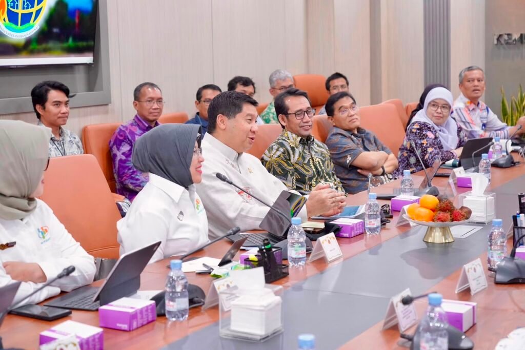 Sertipikat Tanah Gratis untuk MBR Resmi Disiapkan, Nusron: Target Satu Juta Bidang pada 2026 5 145011 1024x683 1