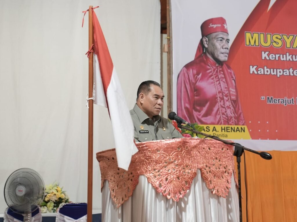 Slamet Efruan Terpilih Pimpin Kerukunan Masyarakat Kei Fakfak, Bupati Samaun: Jadilah Perekat Persatuan dan Mitra Pembangunan 2 161594 1 1024x768 1