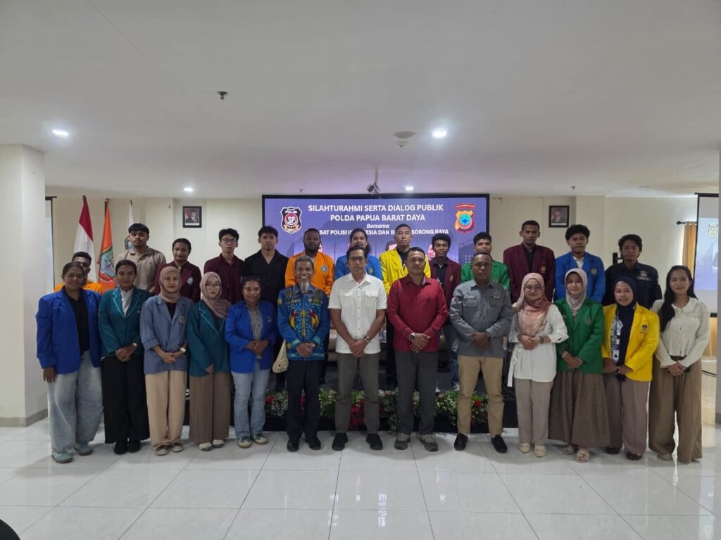 Polda Papua Barat Daya Perkuat Literasi Digital Bersama BEM Se-Sorong Raya 4 166135 1024x768 1