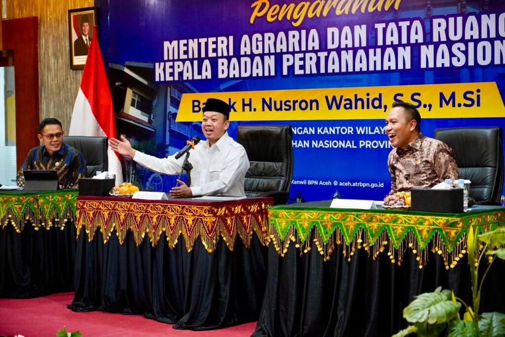 Menteri ATR/BPN Tekankan Transformasi Layanan Pertanahan Berorientasi pada Kepuasan Masyarakat 2 174417 1024x683 1