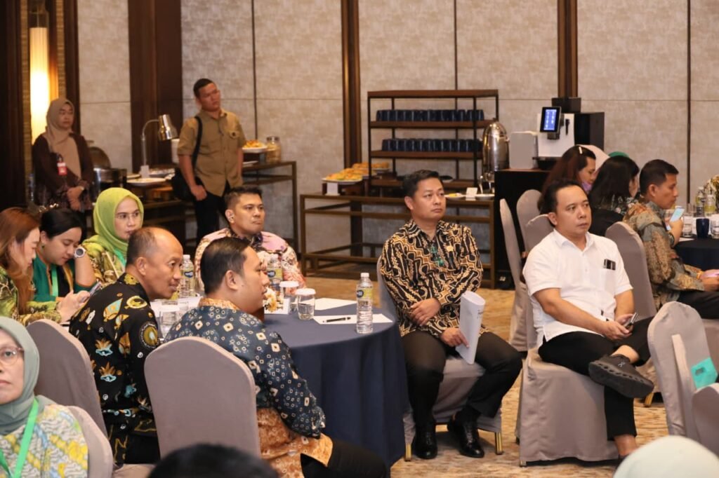Menteri Nusron Dorong Sinergi IPPAT dan Pemda Percepat Layanan Pertanahan 5 177828 1024x682 1