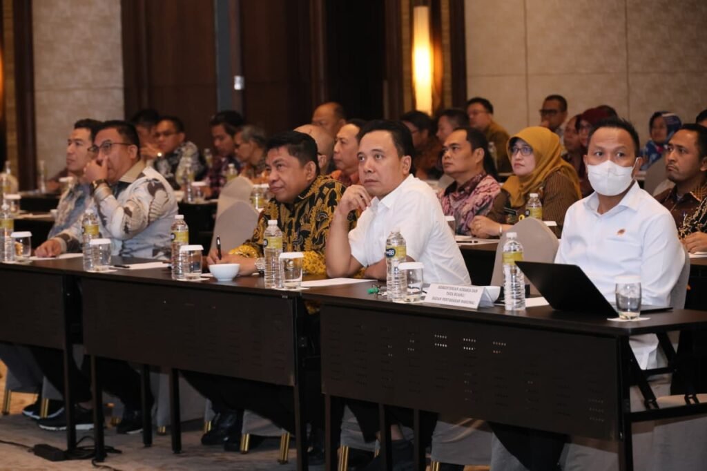 Menteri Nusron Minta Pegawai ATR/BPN Utamakan Pelayanan Masyarakat 3 179309 1024x682 1