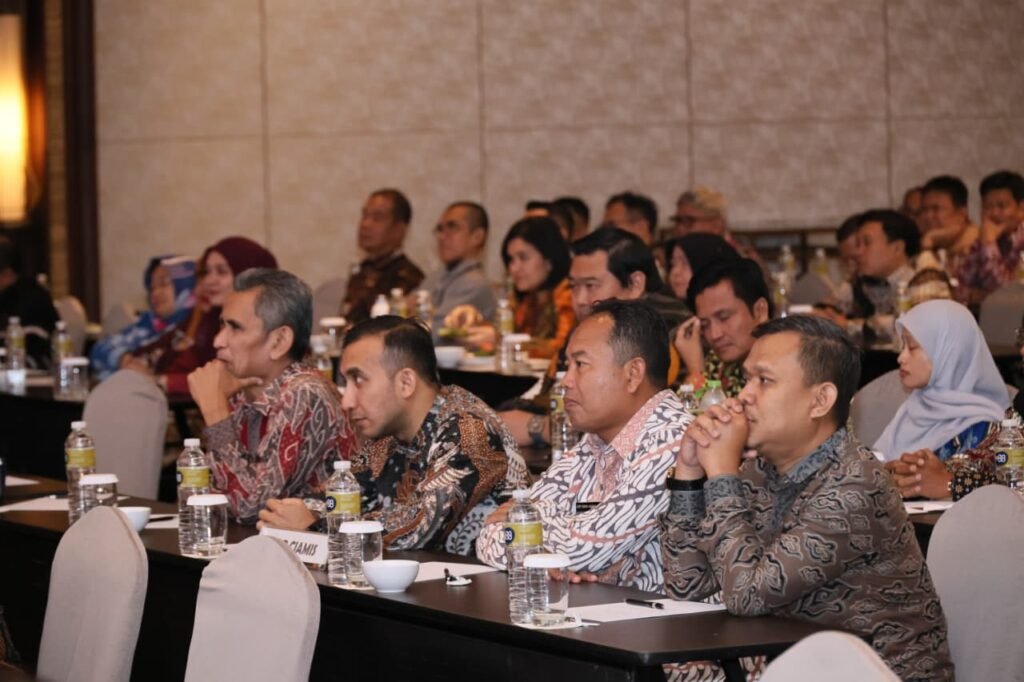 Menteri Nusron Minta Pegawai ATR/BPN Utamakan Pelayanan Masyarakat 9 179318 1024x682 1