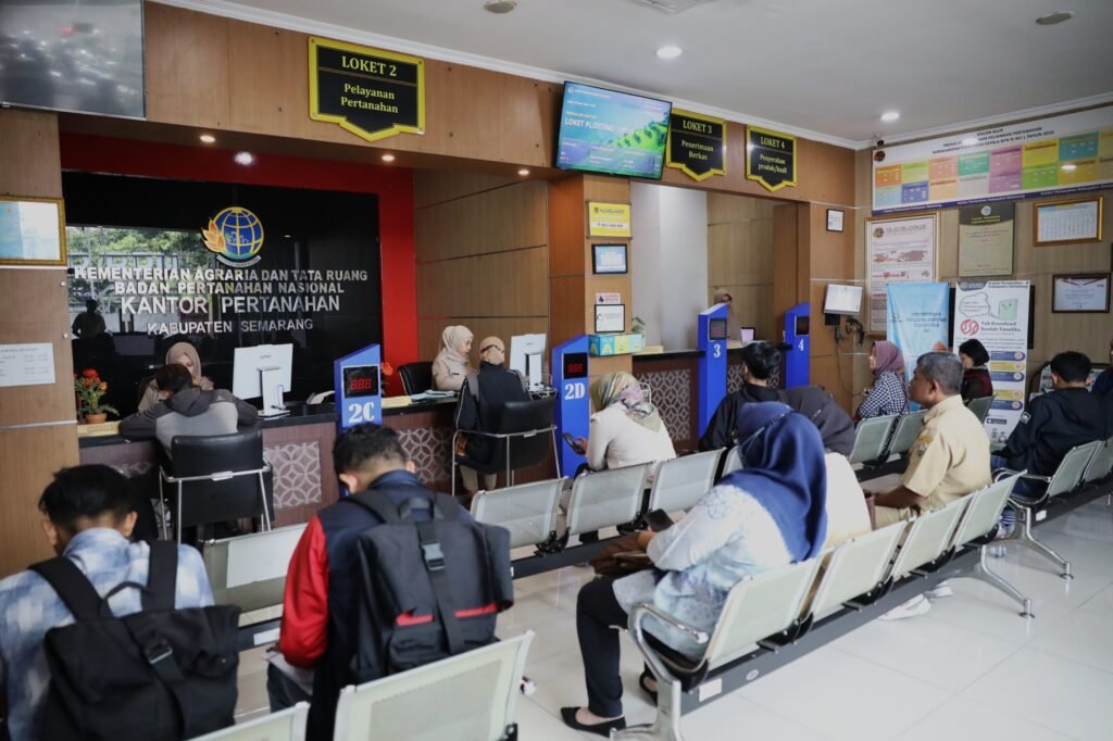 Pantau Berkas Tanah Kini Lebih Mudah, Warga Semarang Akui Terbantu Aplikasi Sentuh Tanahku 3 20226 1024x682 1