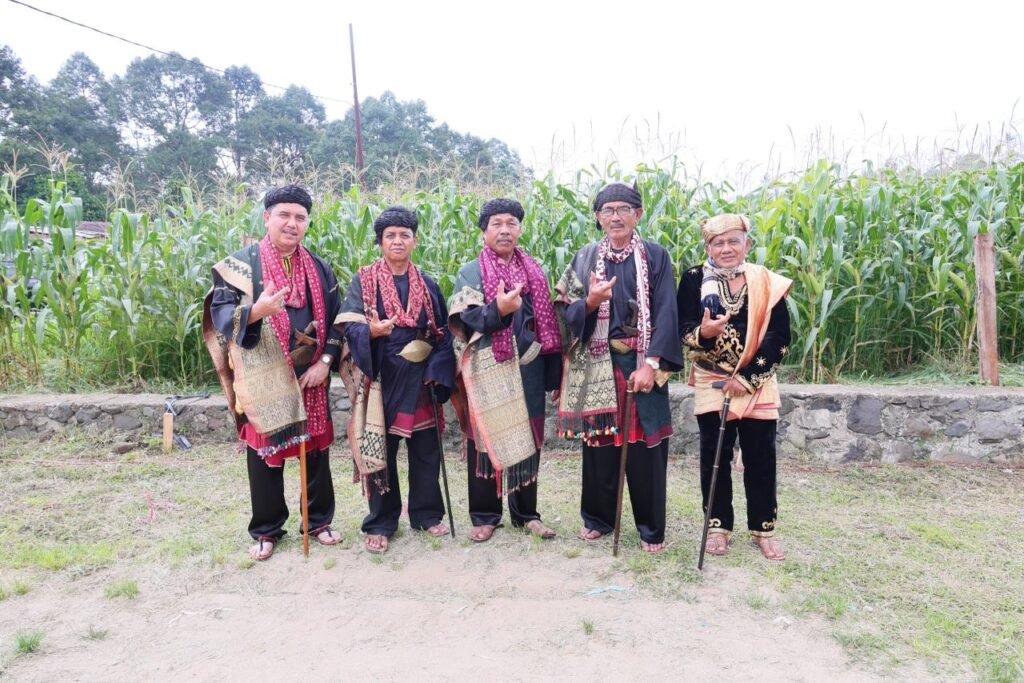 Sertipikat Tanah Ulayat Jadi Benteng Nagari, Ninik Mamak di Lima Puluh Kota Pernah Menangis Lawan Perusakan Hutan 1 29987 1024x683 1