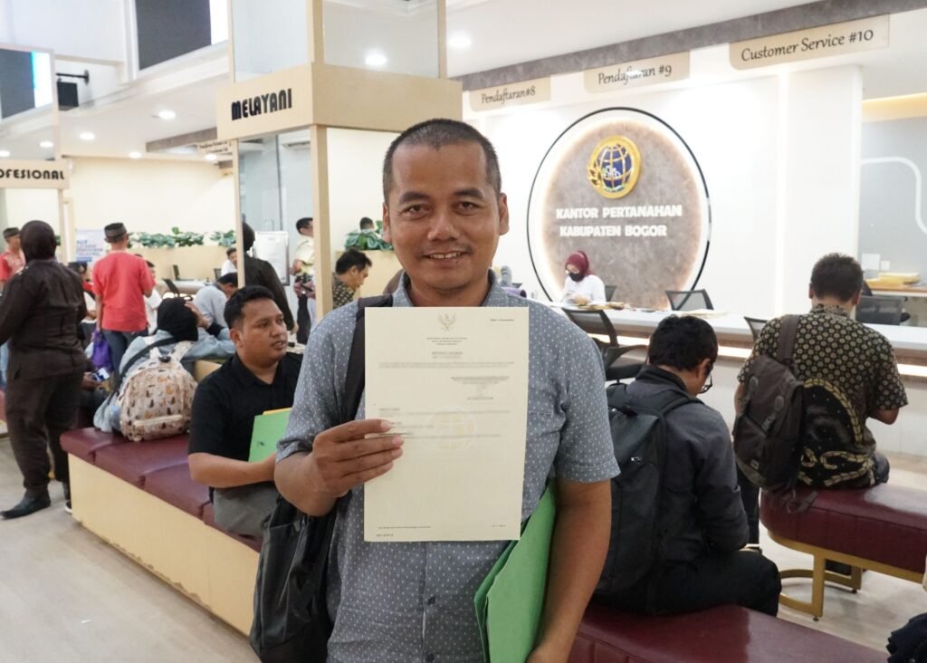 Sertipikat Elektronik Dinilai Lebih Aman, Warga Kini Bisa Cek Dokumen Tanah Lewat Ponsel 5 98862 2 1024x732 1